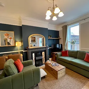 The Prestbury Annexe Cheltenham